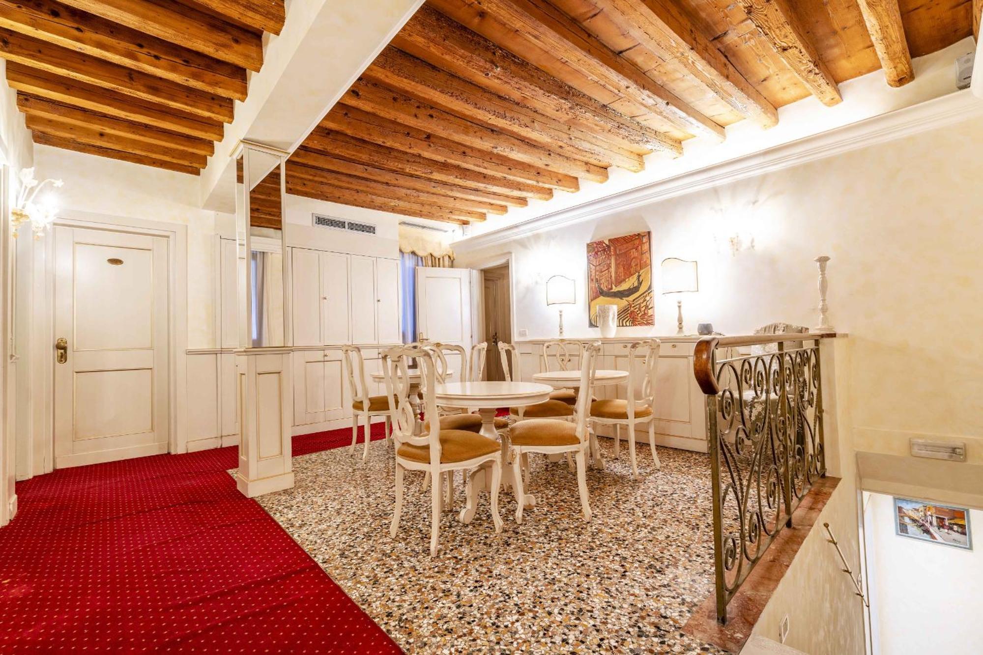 Residence Ca' Di Malta Arsenale By Wonderful Italy Венеция Экстерьер фото