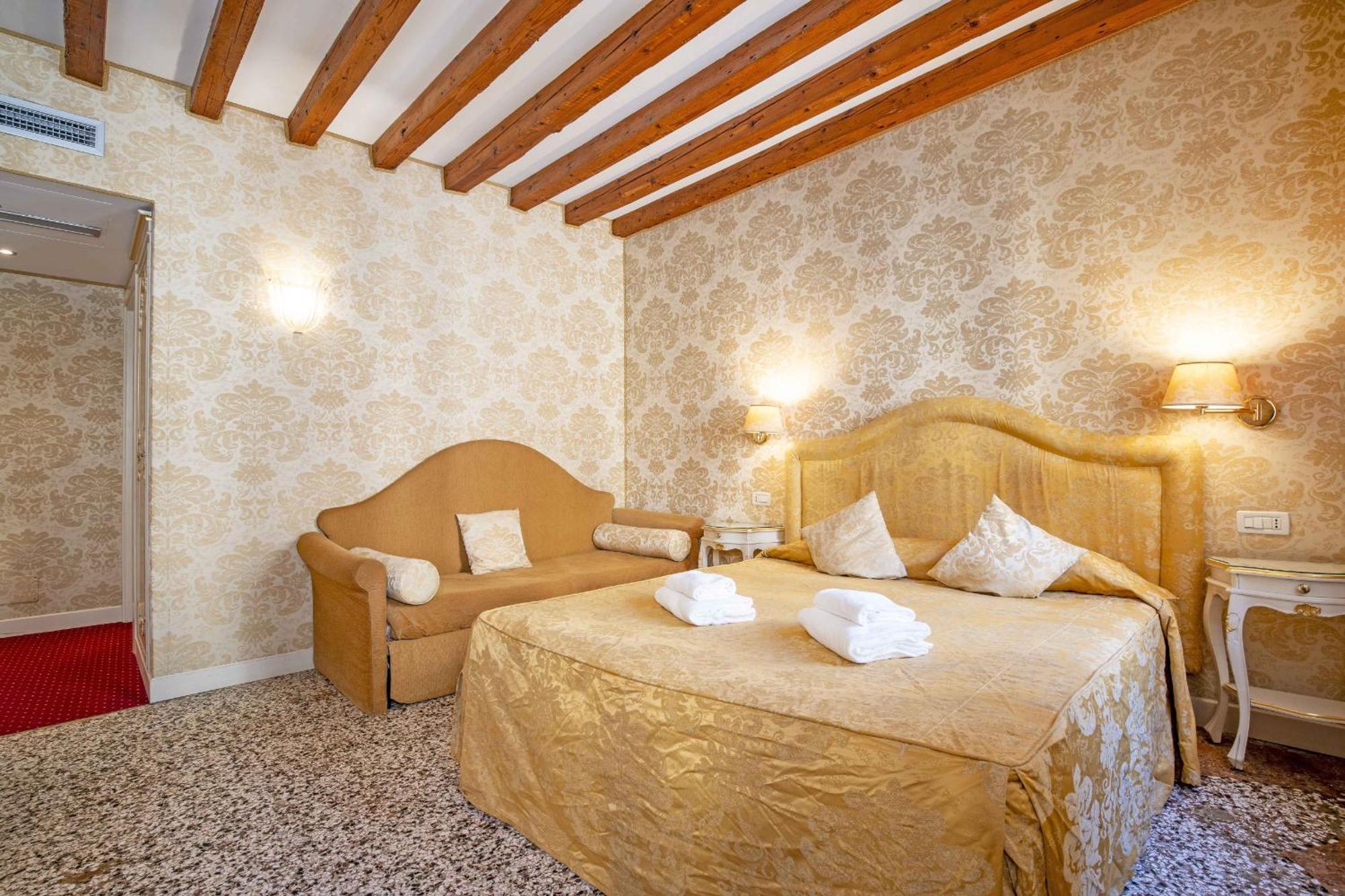 Residence Ca' Di Malta Arsenale By Wonderful Italy Венеция Экстерьер фото